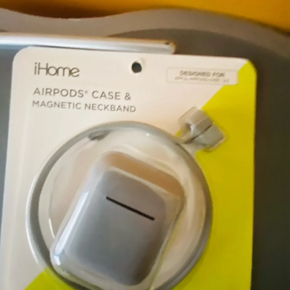 I home AirPods